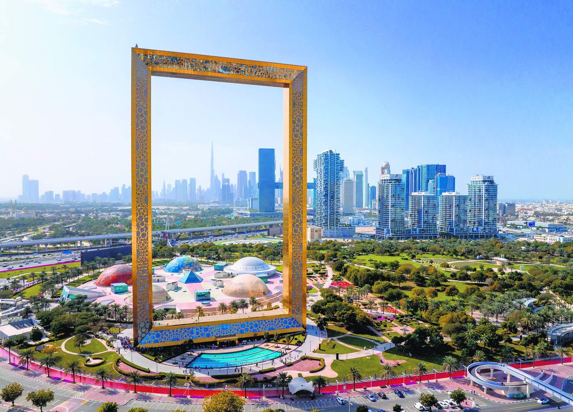 dubai-frame-title