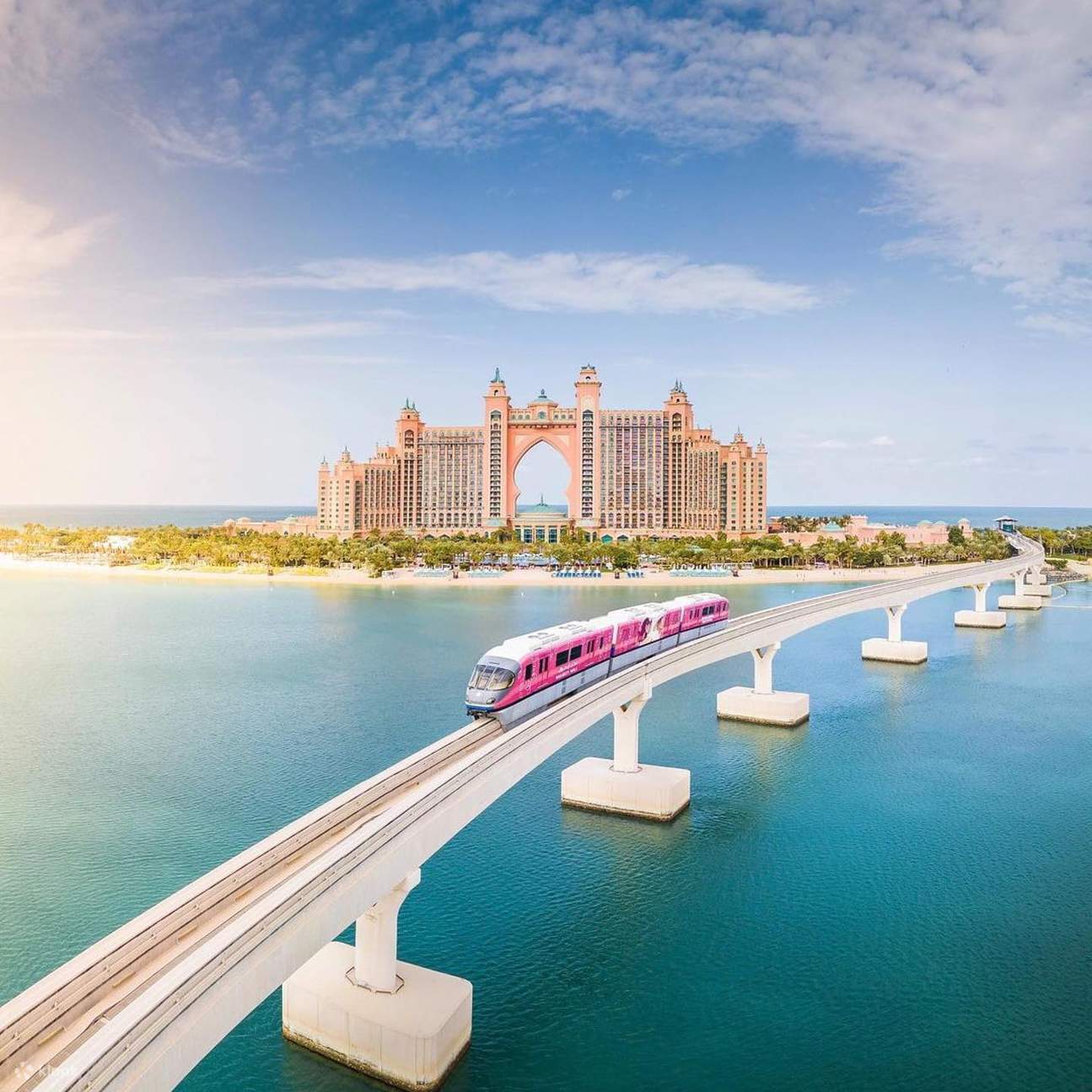 ThePalmMonorail-GatewaytoAtlantis
