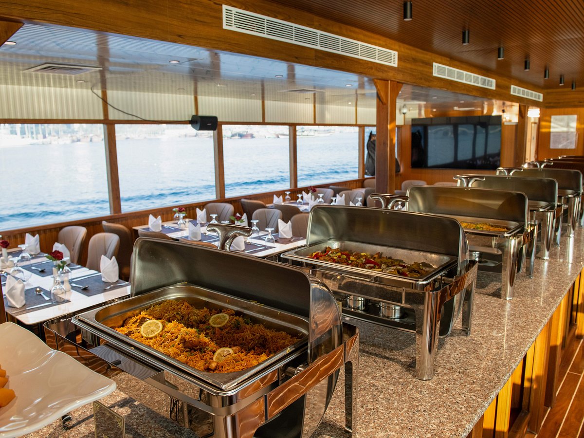 celeste-dhow-cruise-buffet