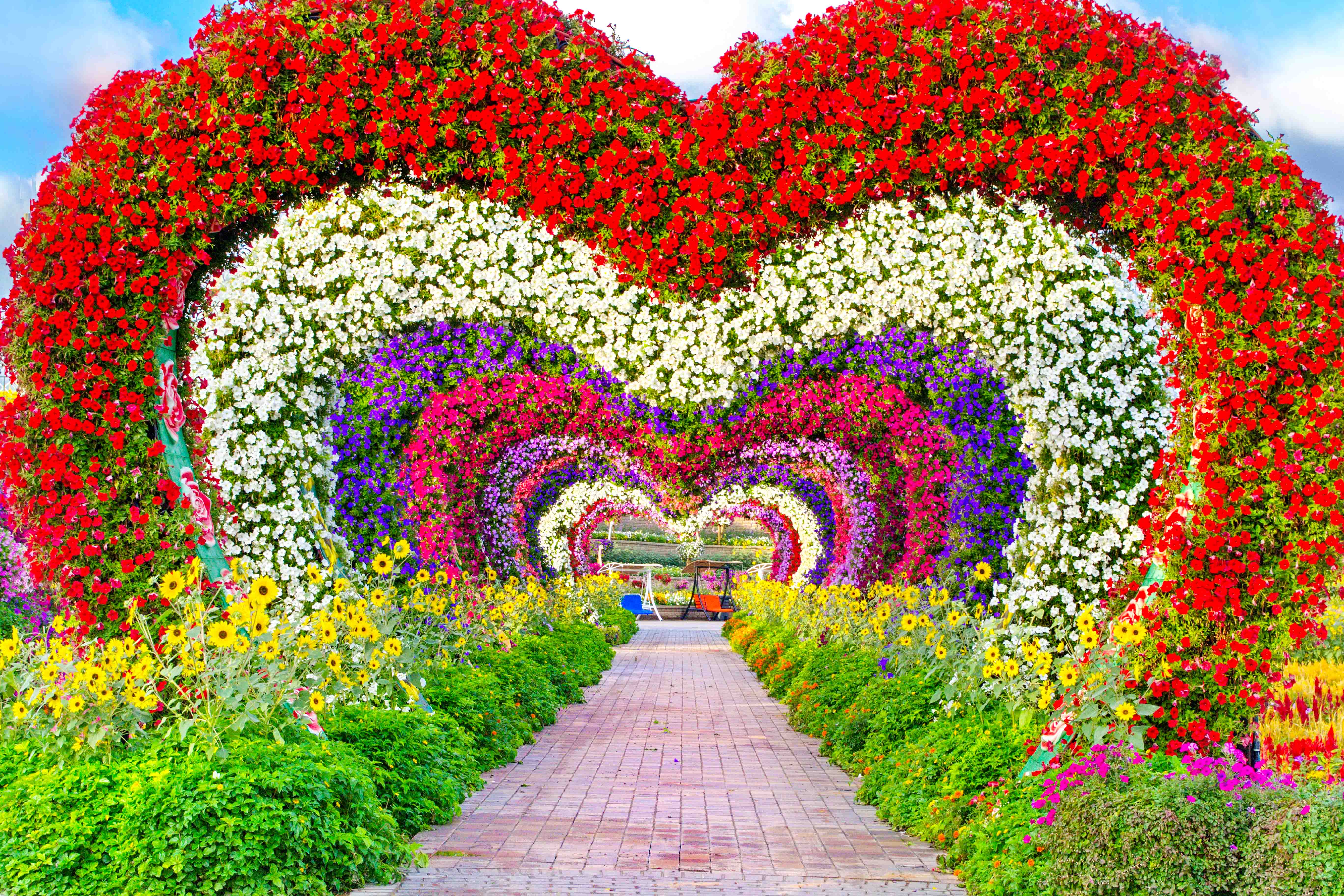 be4dcb43a3fb96386a8337be12e05c35-dubai-miracle-garden