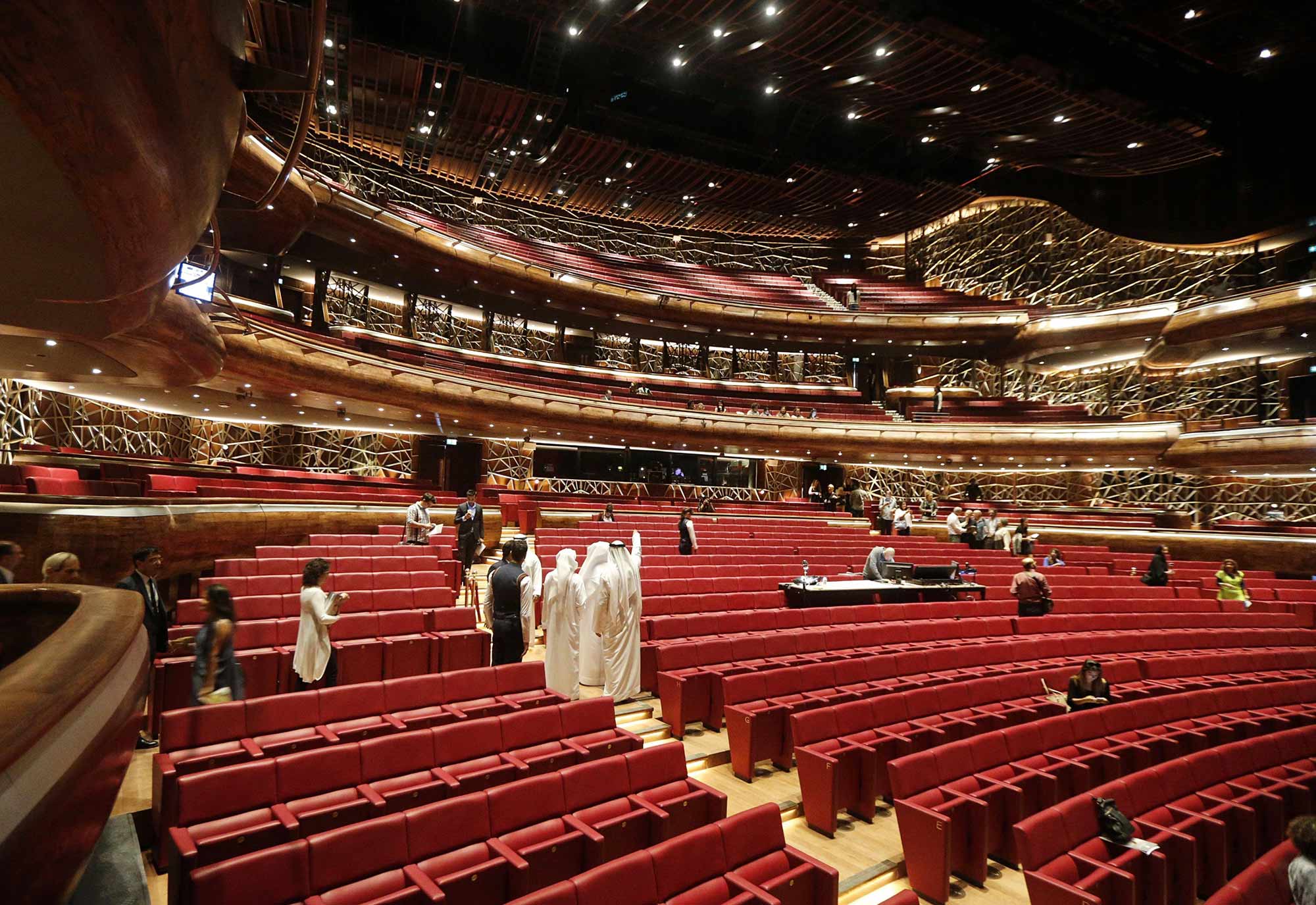 9f6n3zsX-Dubai-Opera-2