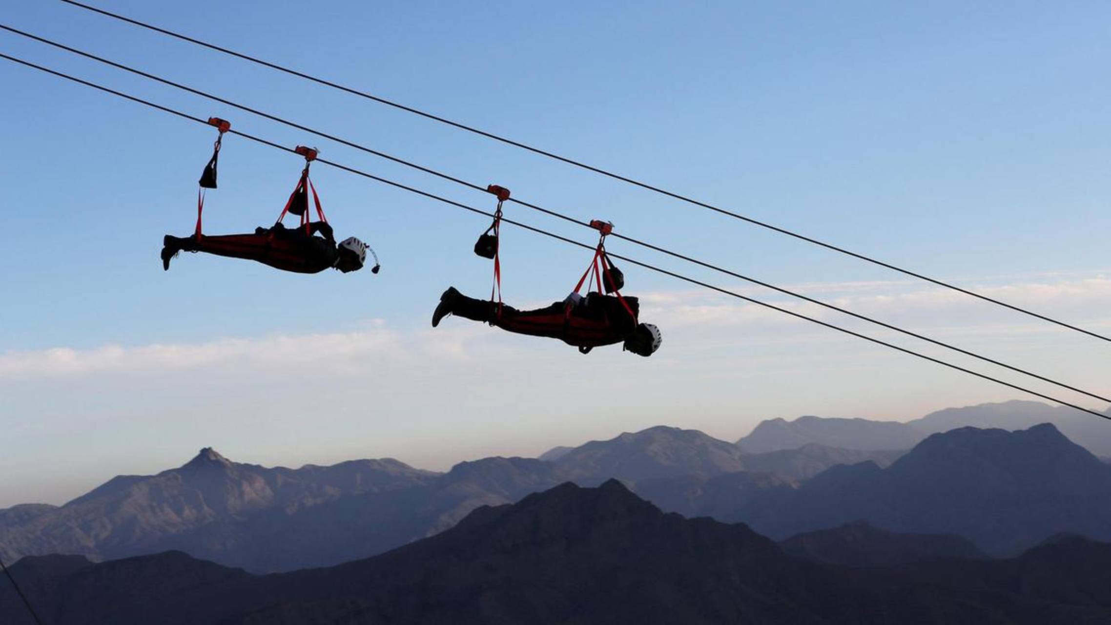 Na-16-JAN-zipline-1