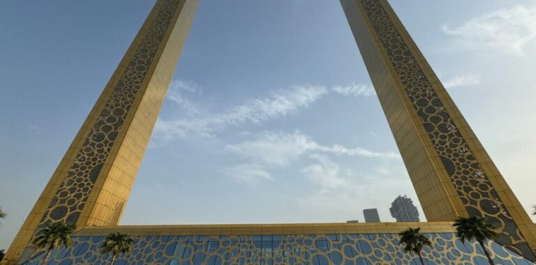 dubai-frame-990x490-1